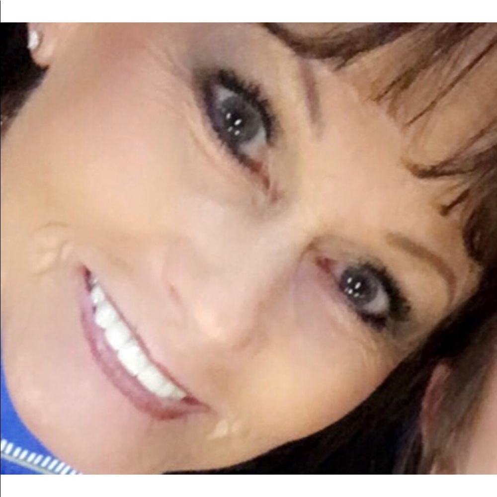 Meet your Posher, Shelly